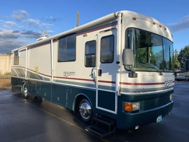 1999 Fleetwood Discovery 36T