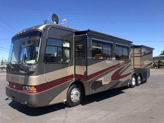 2004 Monaco Dynasty 40 Baroness