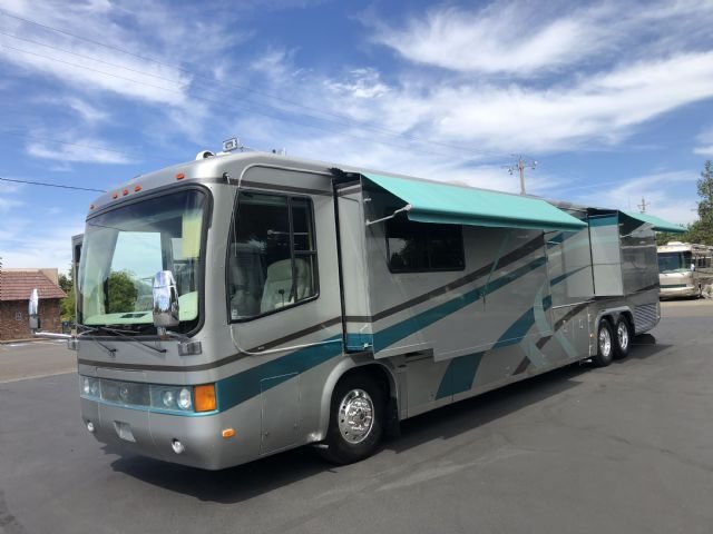 2001 Monaco Signature 45'