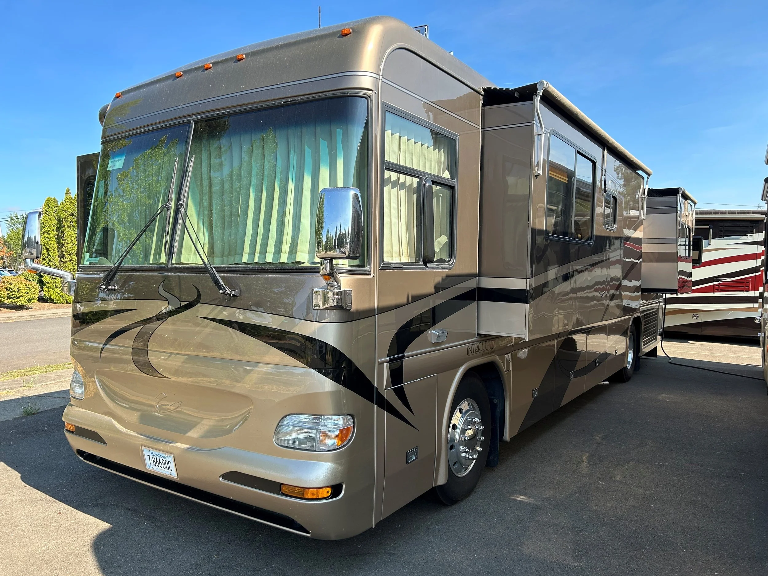 2003 COUNTRY COACH INTRIGUE 36' 