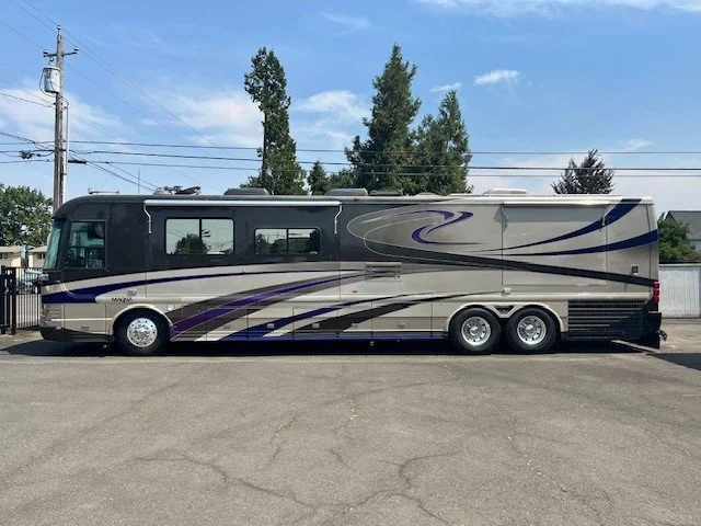 2003 COUNTRY COACH MAGNA 42'