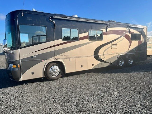 2005 COUNTRY COACH ALLURE 37'