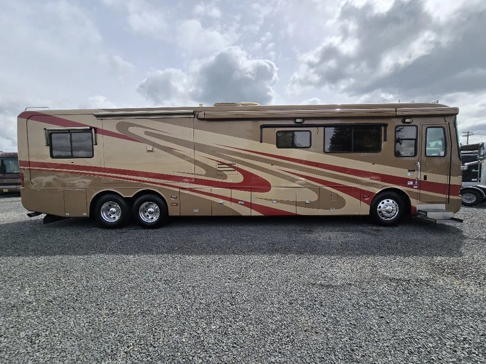 2005 MONACO DYNASTY 42'