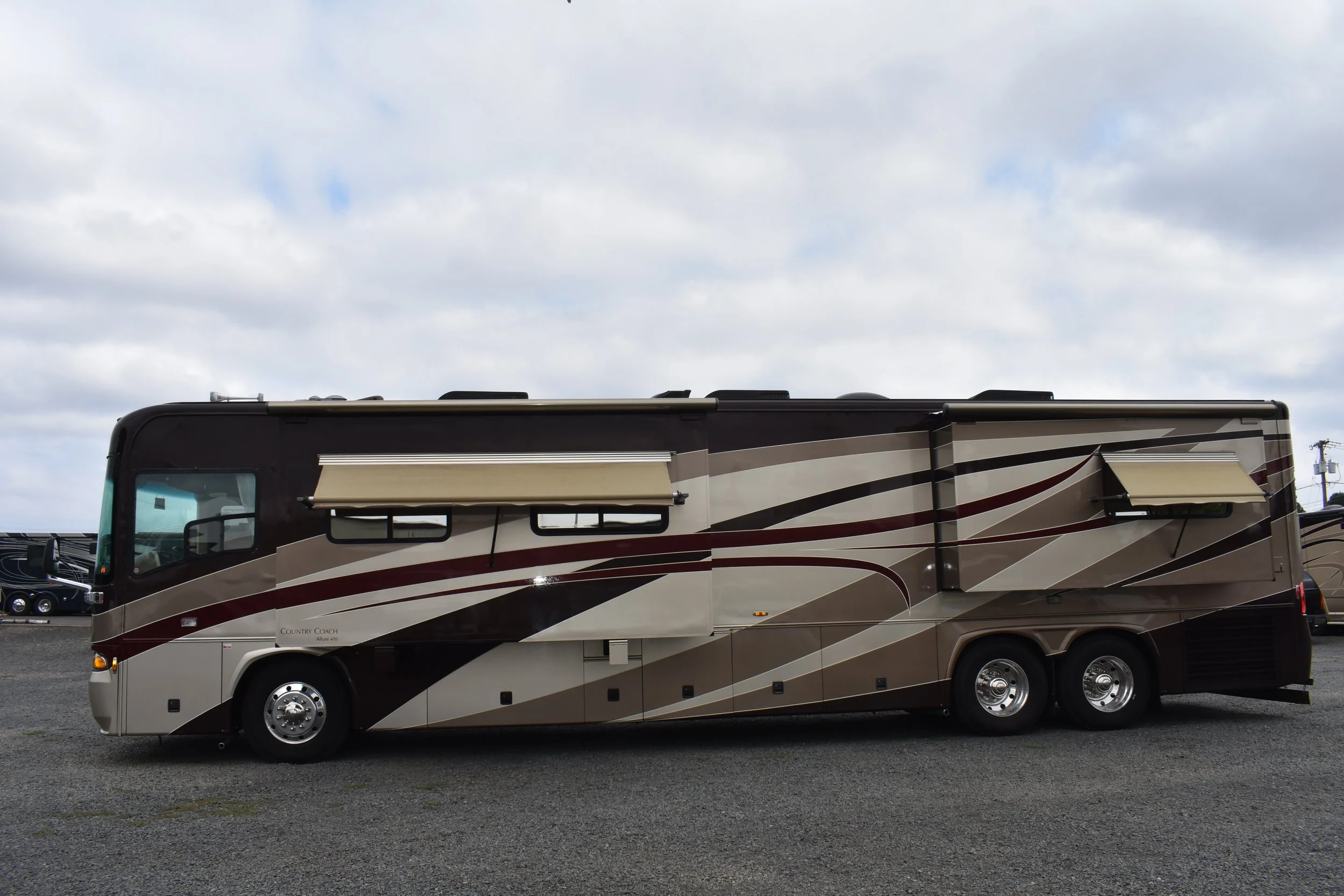 2006 COUNTRY COACH ALLURE 42'