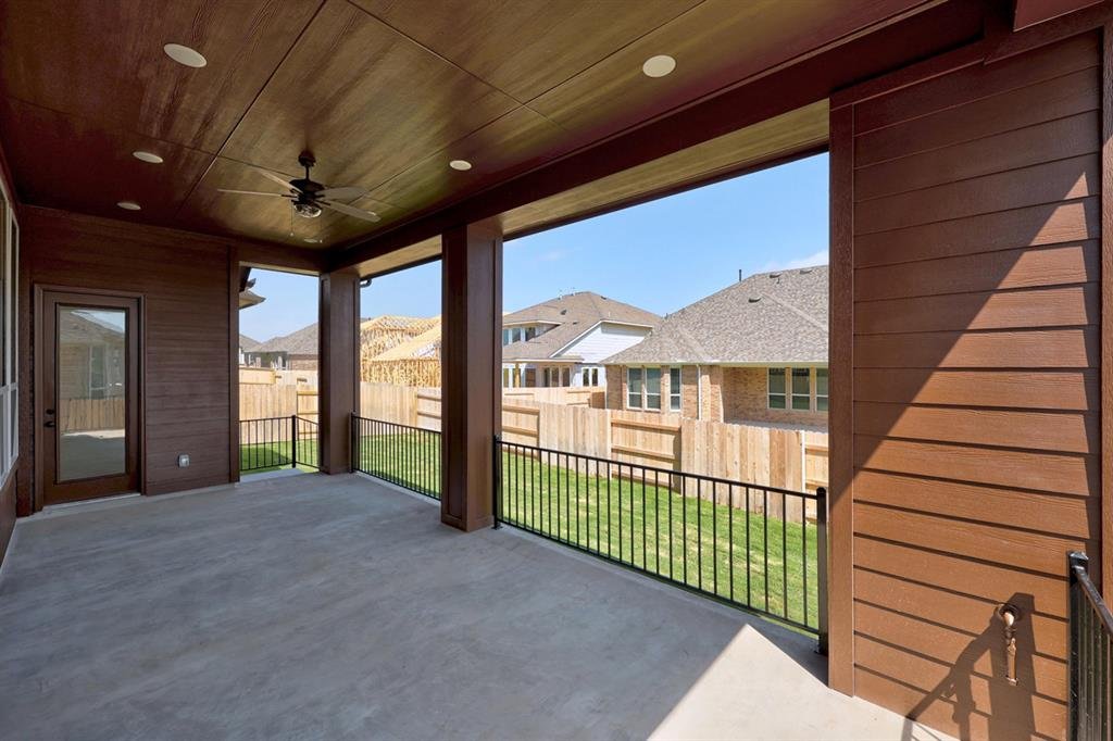 Extended Outliving Room with gas drop