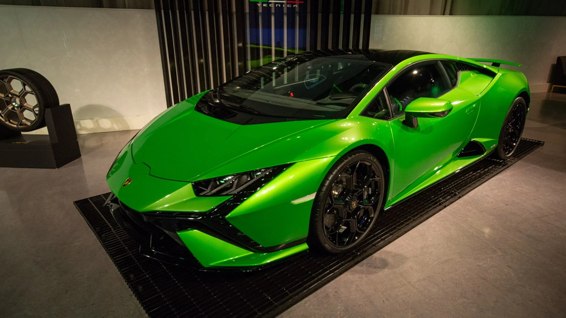 First Look: Lamborghini Huracan Tecnica Touches Down in Canada