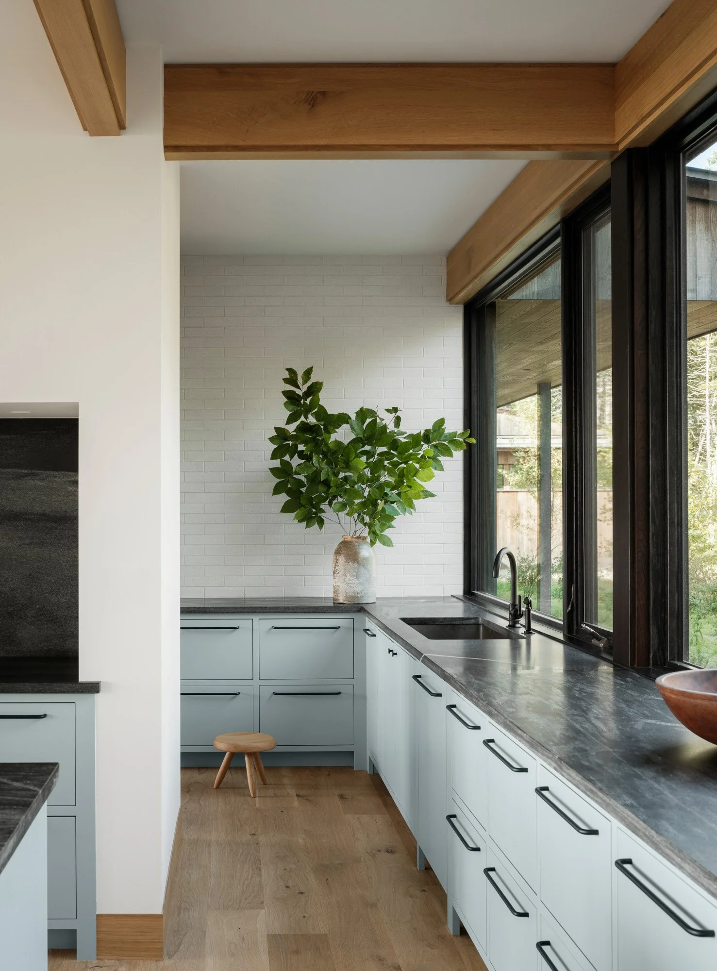 TIDEHEAD - MAIN HOUSE — HEIDI LACHAPELLE INTERIORS