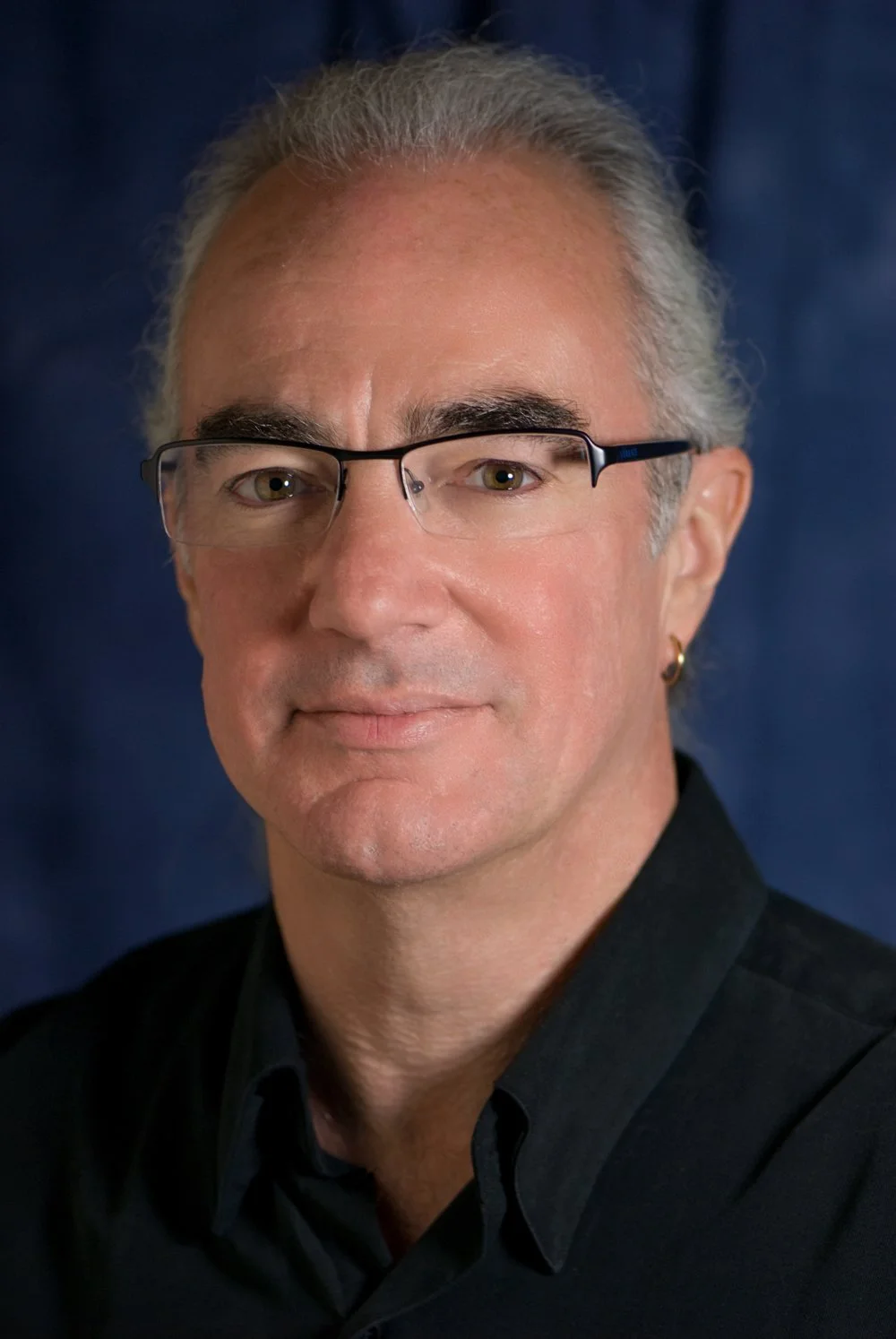 Alan Smale 
Alan Smale is the author of the CLASH OF EAGLES series, an alternate-history trilogy that posits the Roman invasion of a pre-Colonial America (Del Rey). He also sings bass in a vocal band and works at NASA. (CB)