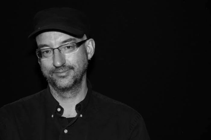 Chaz Brenchley / Daniel Fox 
Chaz Brenchley is a British author interested in horror, crime, and fantasy. He is the author of  the series THE BOOKS OF OUTREMER (Wizard’s Tower Press) and SELLING WATER BY THE RIVER (Penguin). As Daniel Fox, he publis