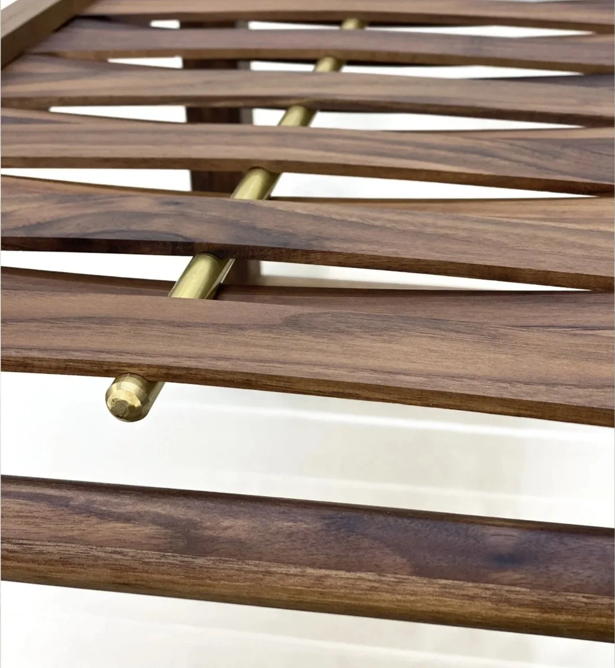 ATELIERLUER-Andres Luer-trama Bed-Design-15.jpg