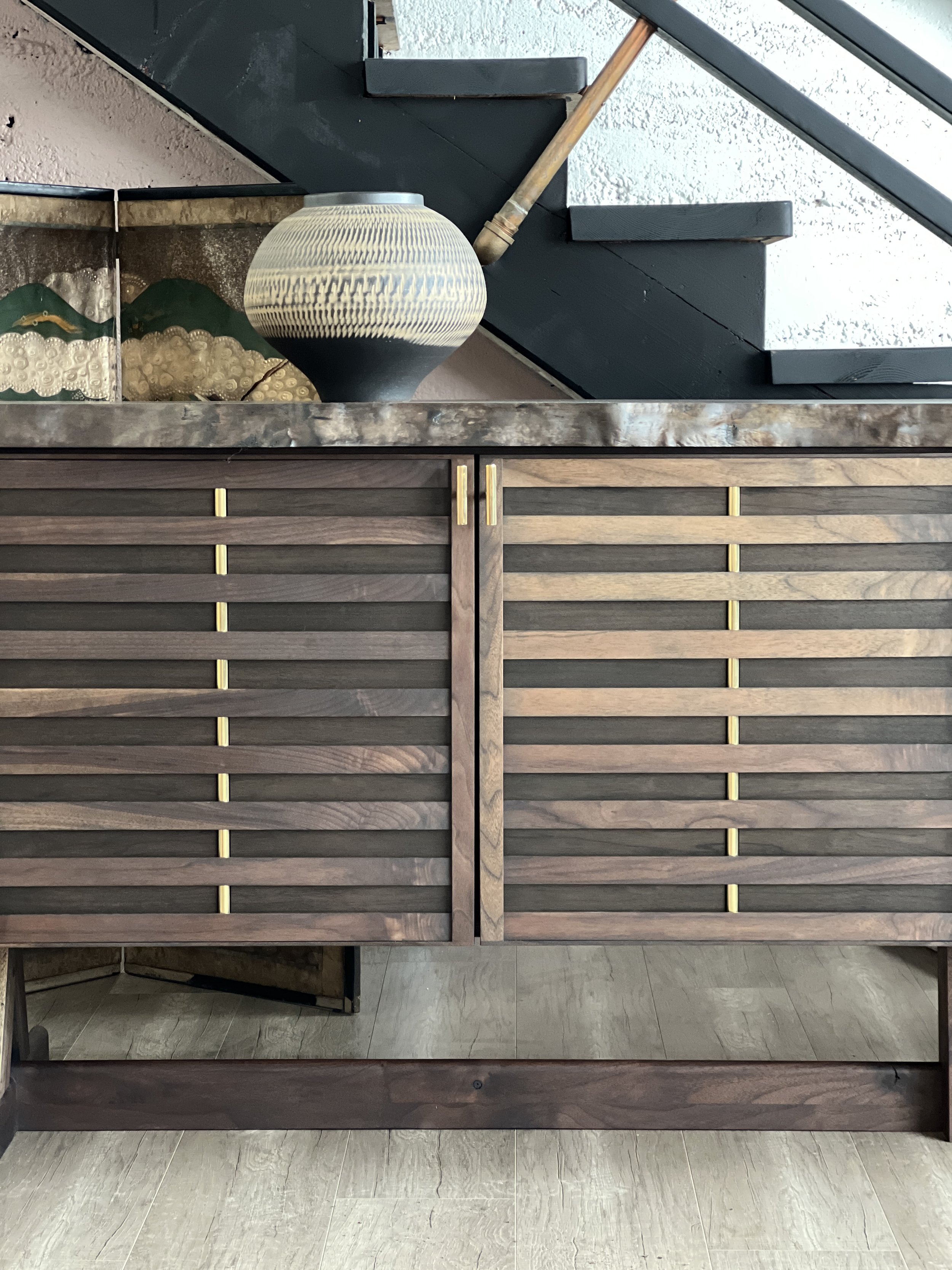 Andres Luer - Atelierluer - INTRECCIO CREDENZA | WALNUT - woven door detail
