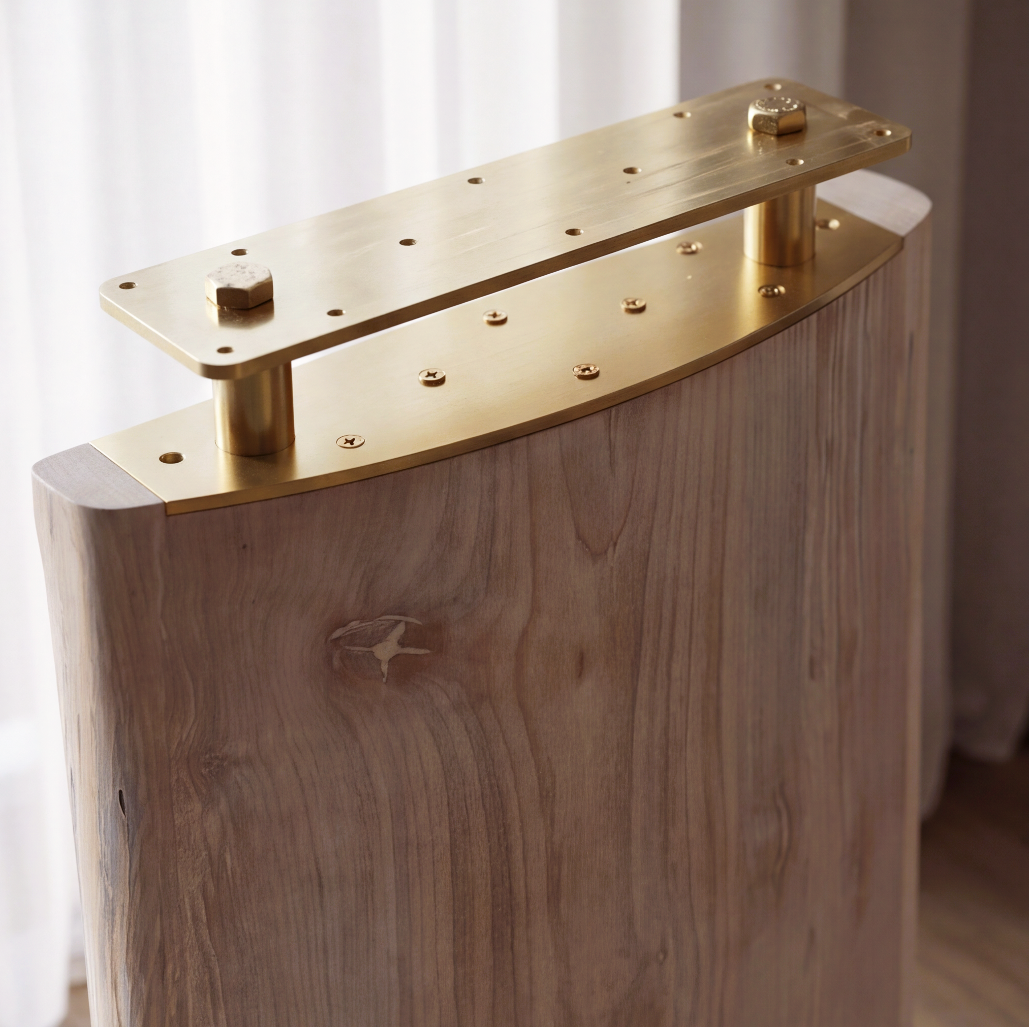 Andres Luer - Atelierluer - Spalted maple desk - custom made - Seattle3.png
