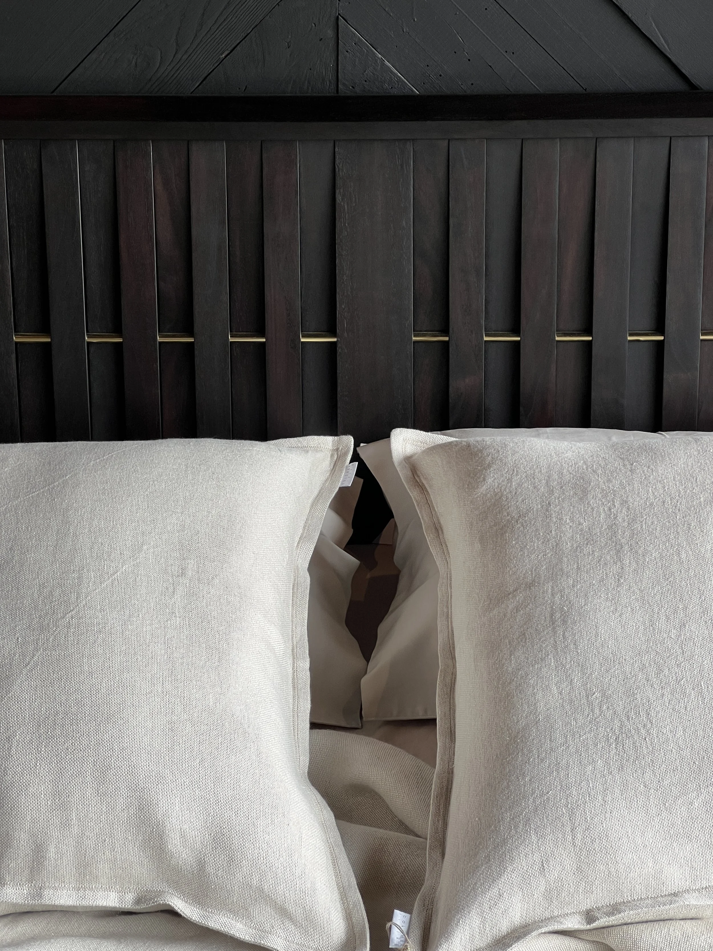 Andres Luer - ATELIERLUER - Trama Collection - Black Bed Design - SEattle3.JPG