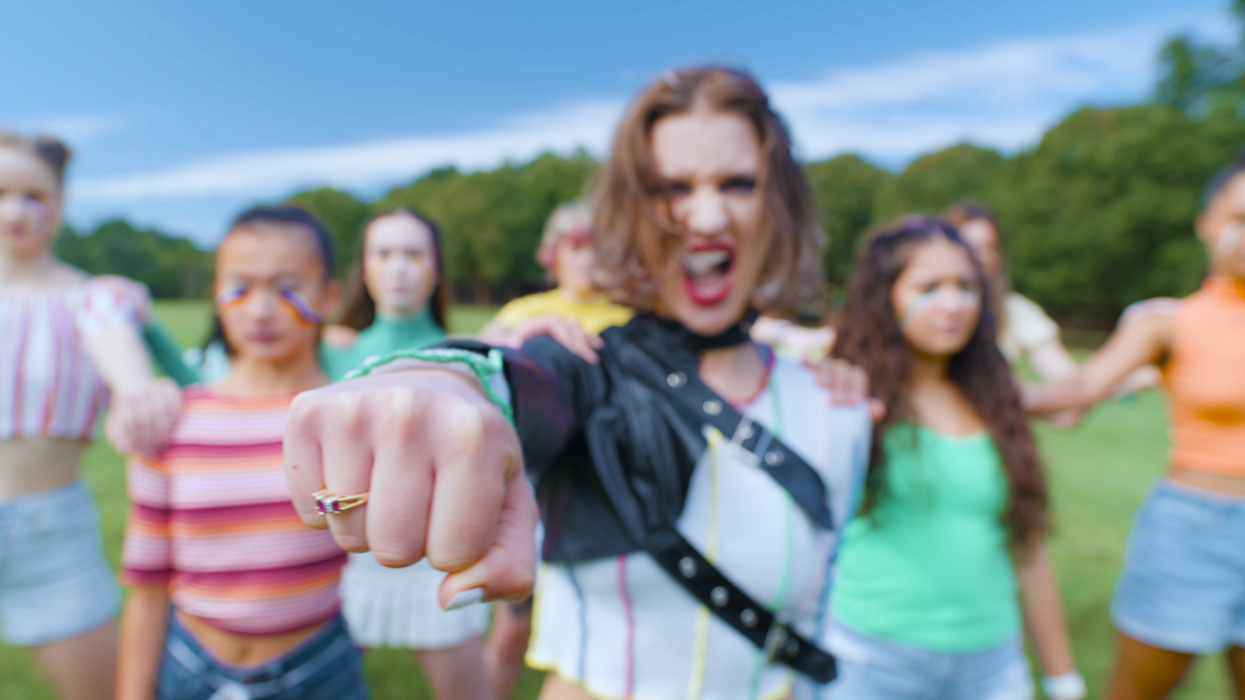 Adjustment Layer.00_01_13_15.Still025.png