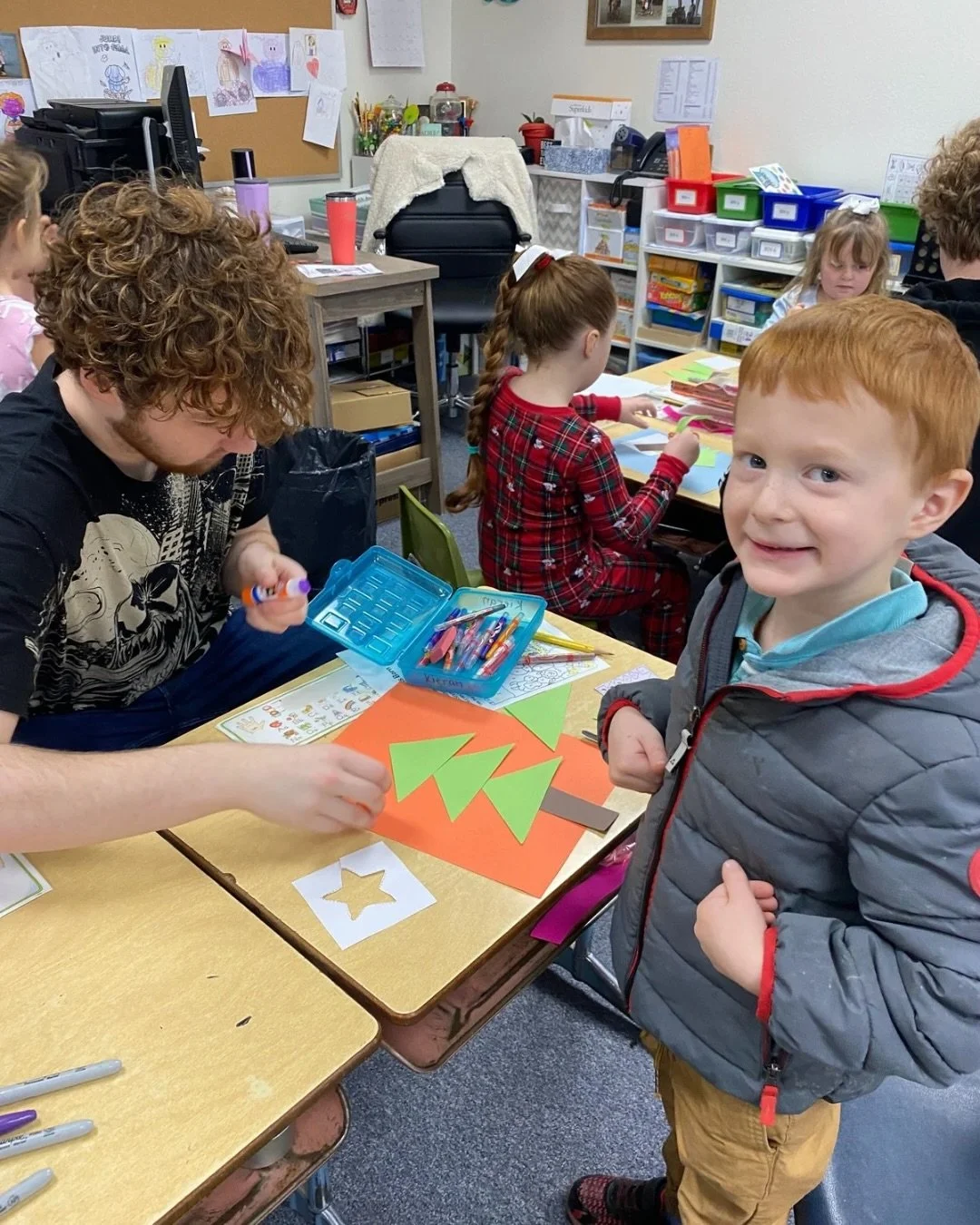 One of the wonderful aspects of being a PS - 12th grade campus is that every now and then our older students have the opportunity to invest in our littlest learners! 

Our AM kindergarteners had a BLAST working on Christmas projects with our second p