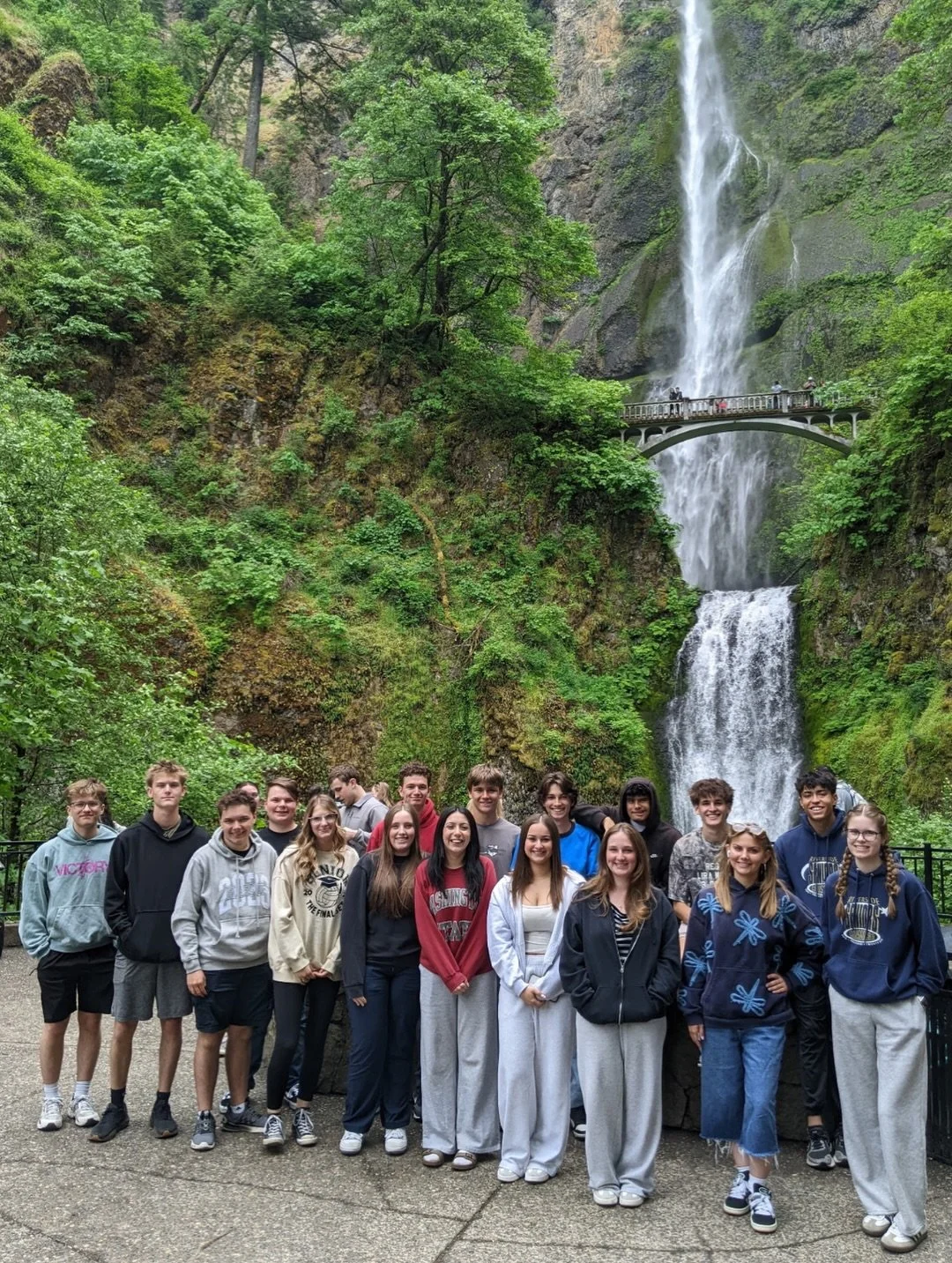 .
✔️ Final high school service project. 
✔️ Memories made with the best of friends. 
✔️ Senior Trip 2026. 

Proud of these kids for finishing off their time at RCS by serving others during their senior trip. Thank you for hosting us, @cbcc1945 ! 🤍