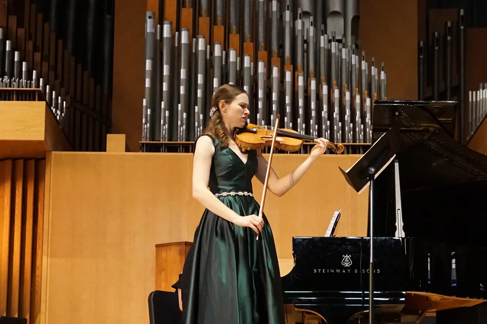 About Christian Violin and Viola Lessons. Meet The Teacher! — King ...