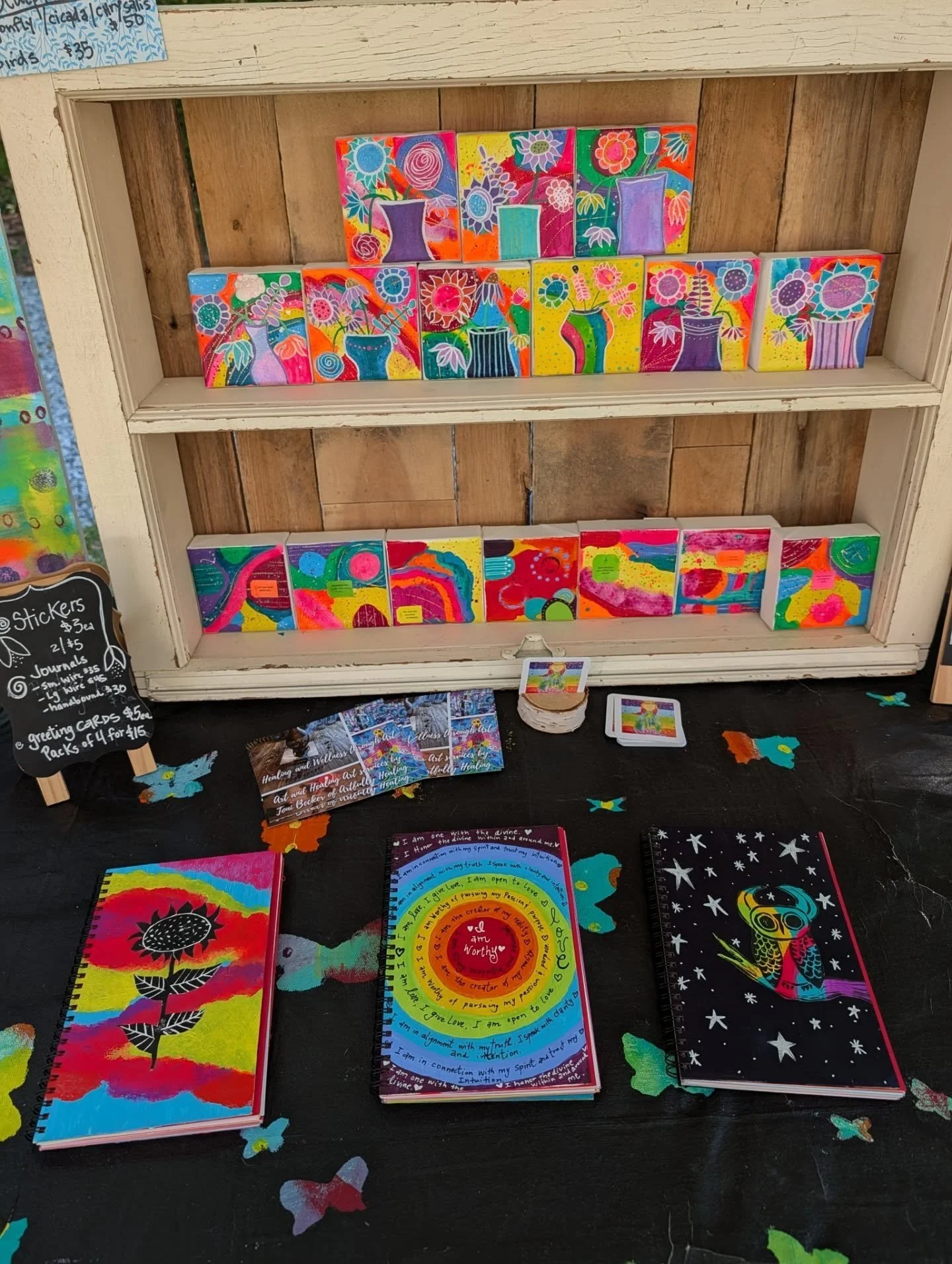 Come treat yourself, get your last minute mother's Day gifts, and have fun creating something handmade @dabbleartbar 

I'll have my painted wire bound journals, giclee prints of original art, greeting cards, linocut prints (painted and plain), empowe
