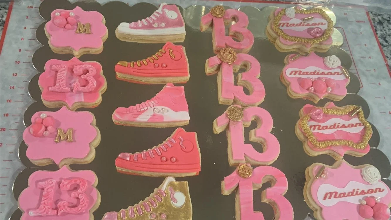 13+sneaker+ball+cookies.jpg