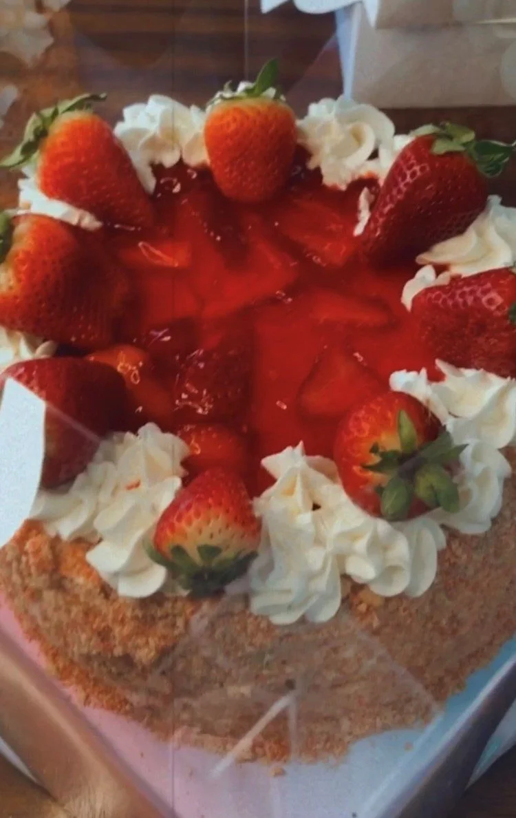 STRAWBERRY CRUNCH.jpg