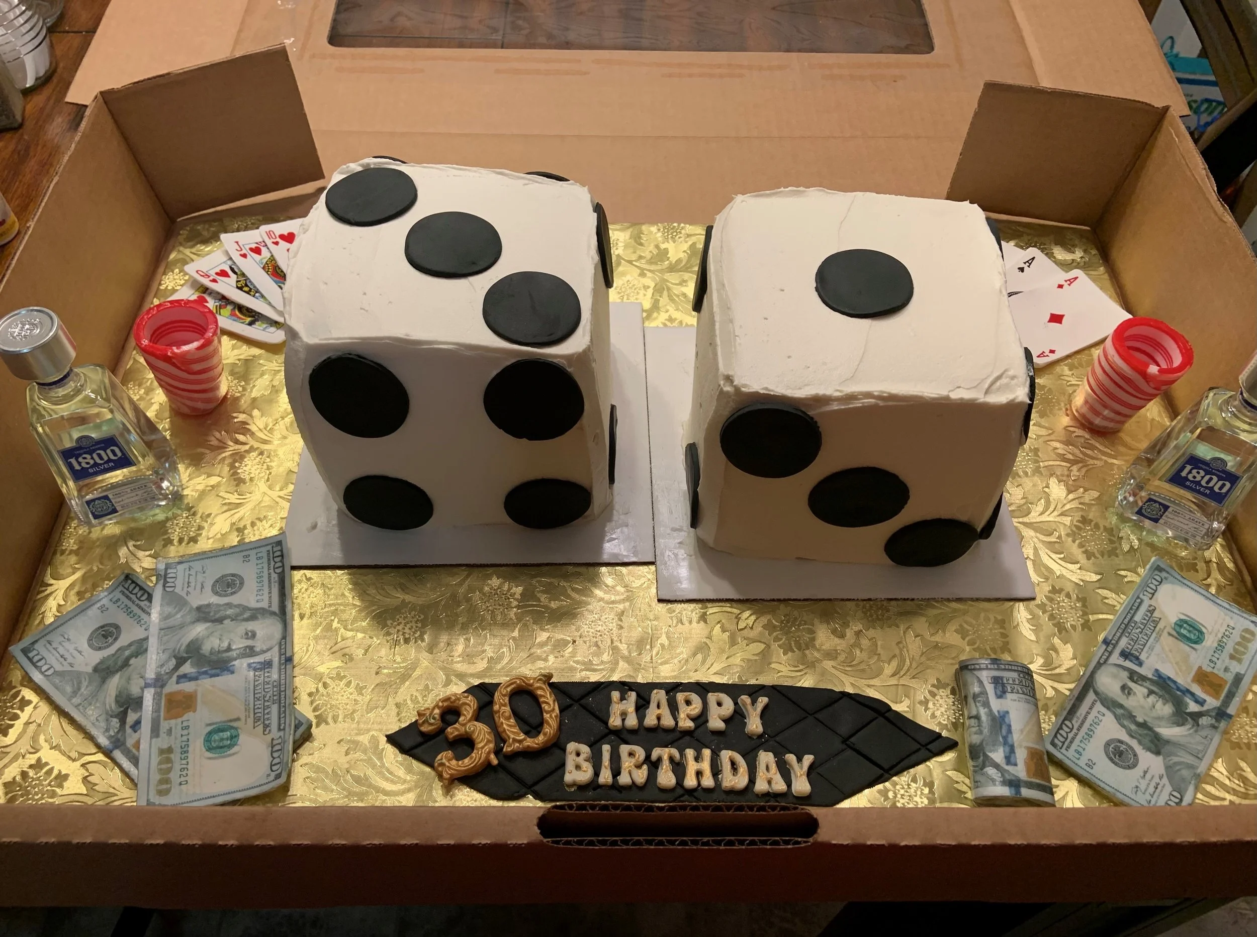DICE CAKE CUSTOM.jpeg
