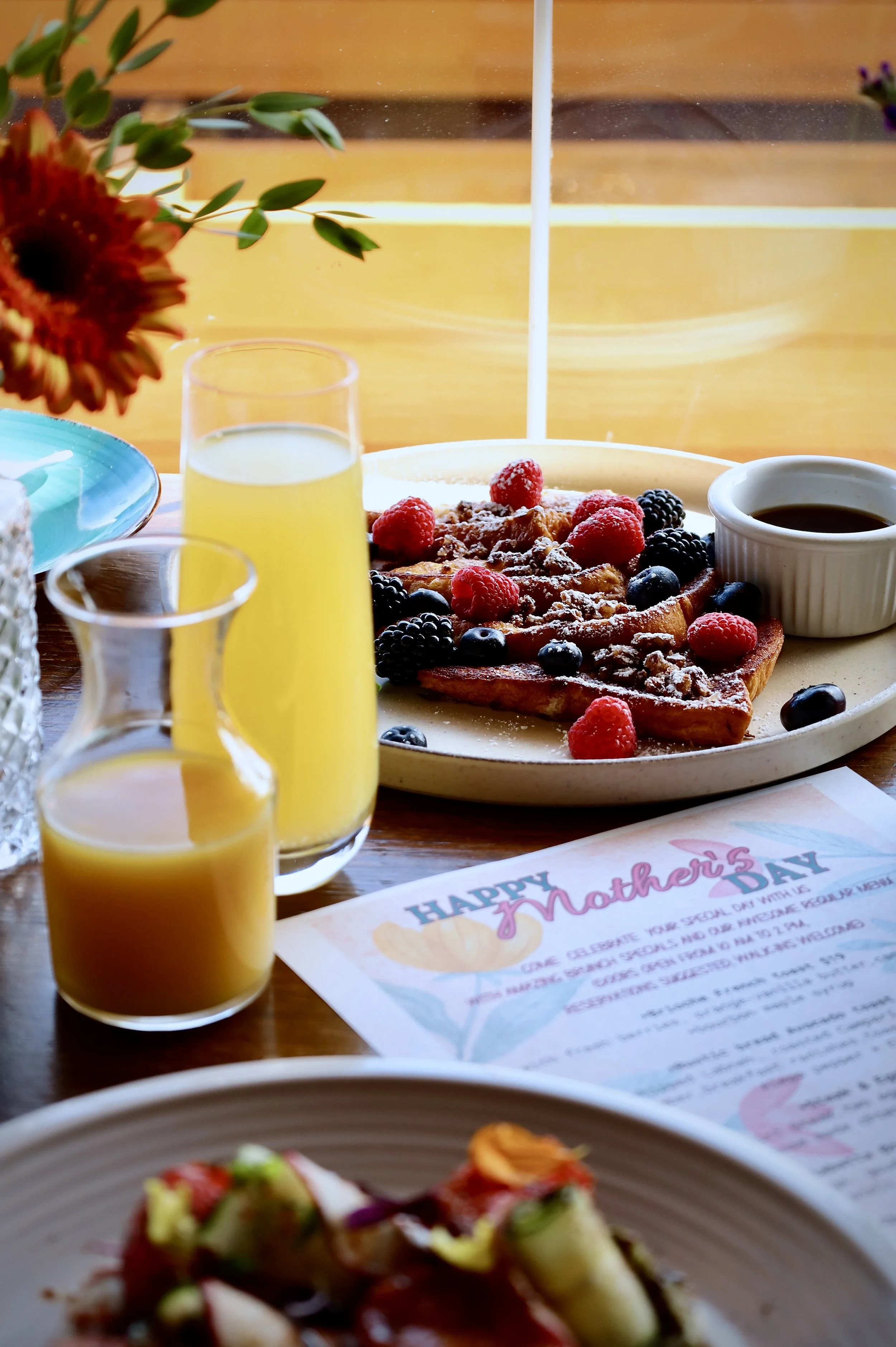 Mother's Day Brunch at Mouthful Eatery in Thousand Oaks, CA.JPG