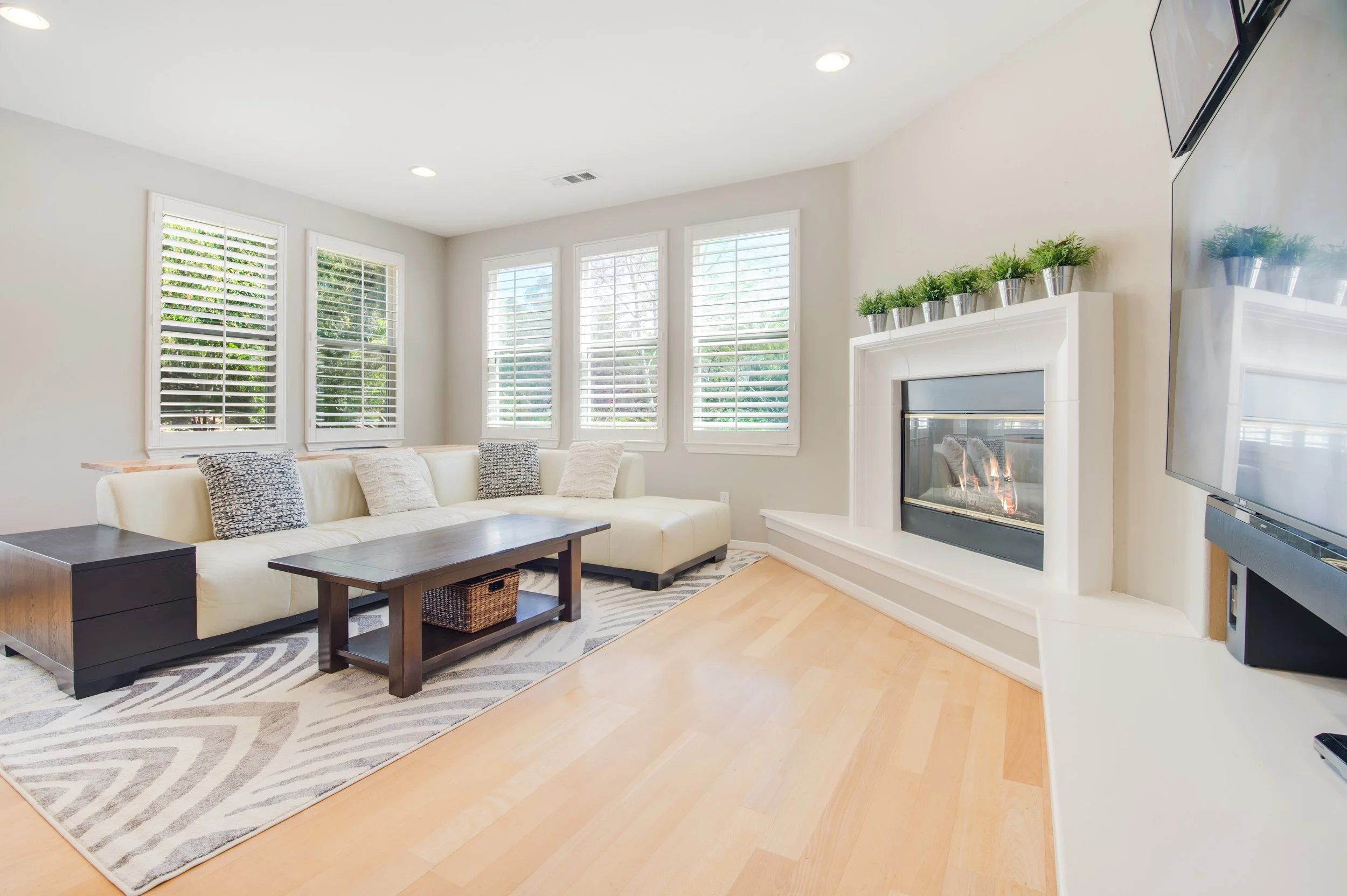 1068 N Country Club kit7.jpg