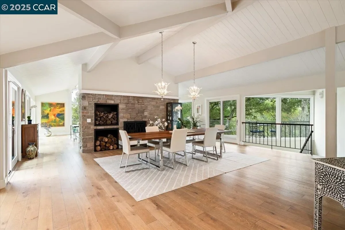 42 Crestview Dr 006.webp