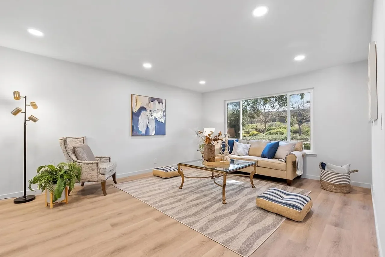 6672 Hampton Dr 005.webp