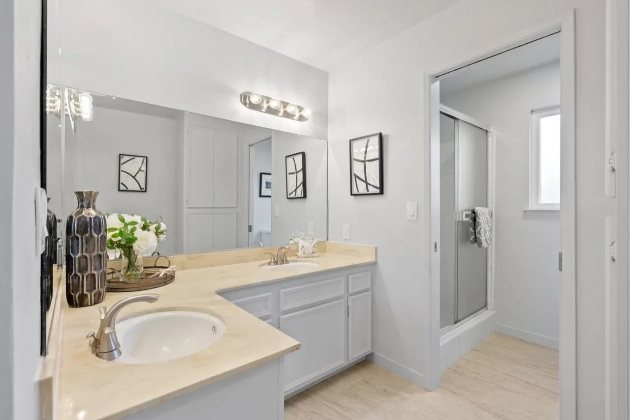 6672 Hampton Dr 033.webp