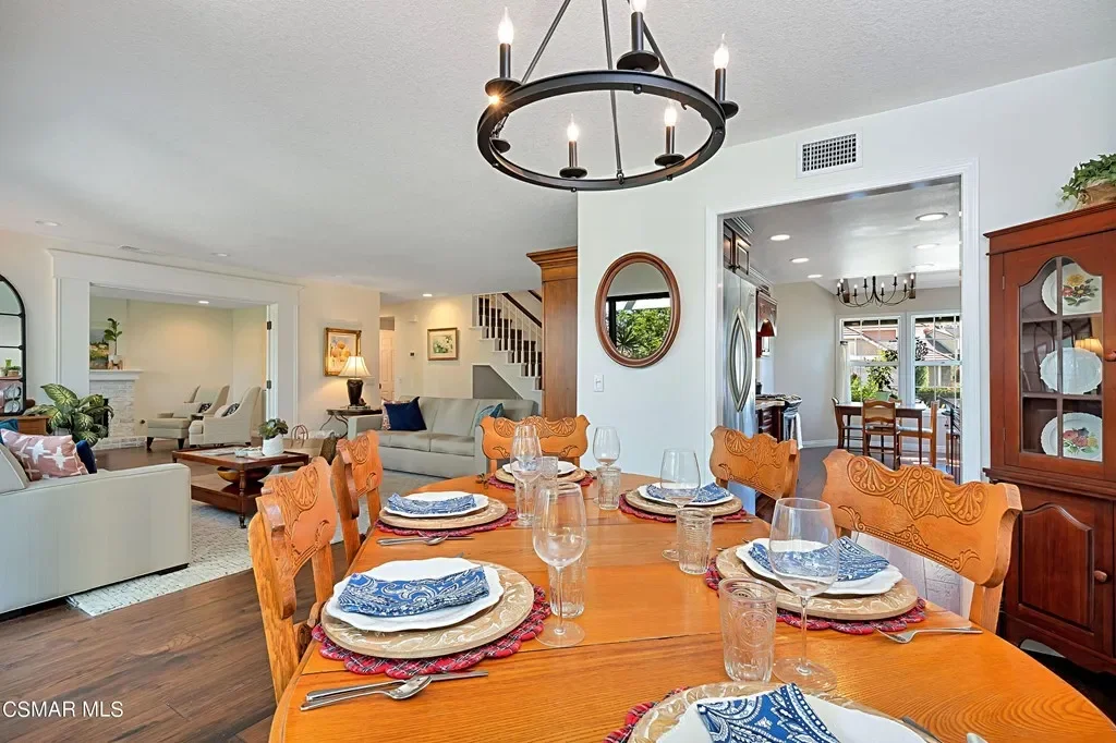 1037 Meadowcrest St 018.webp