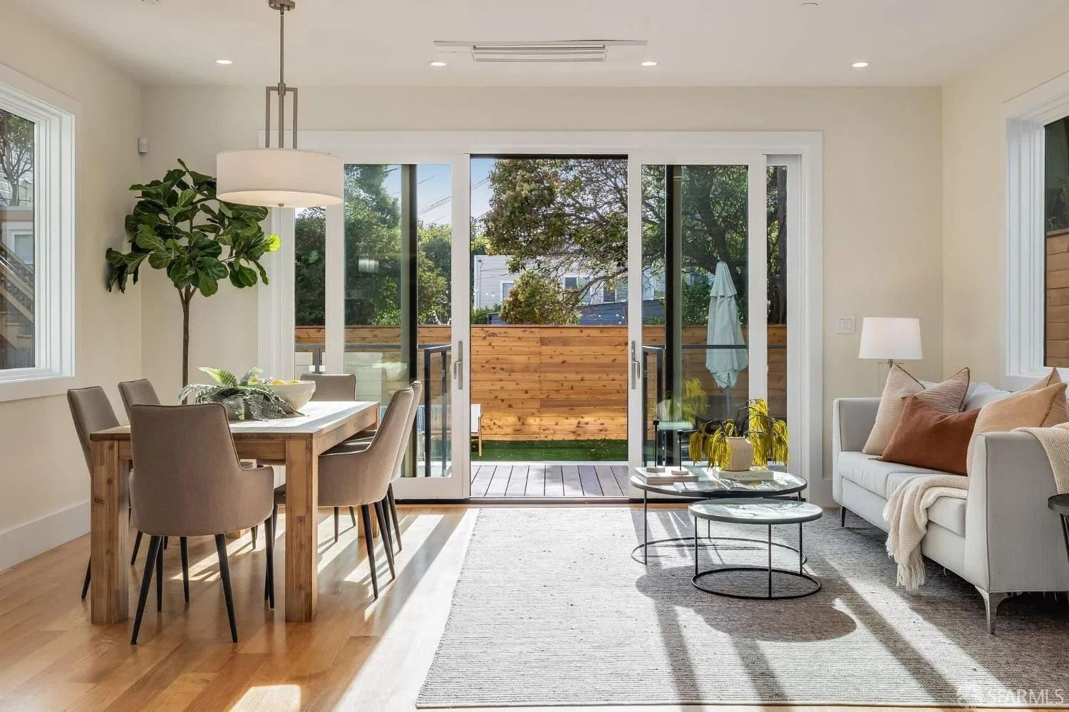 228 Vicksburg St Unit 1 004.jpg