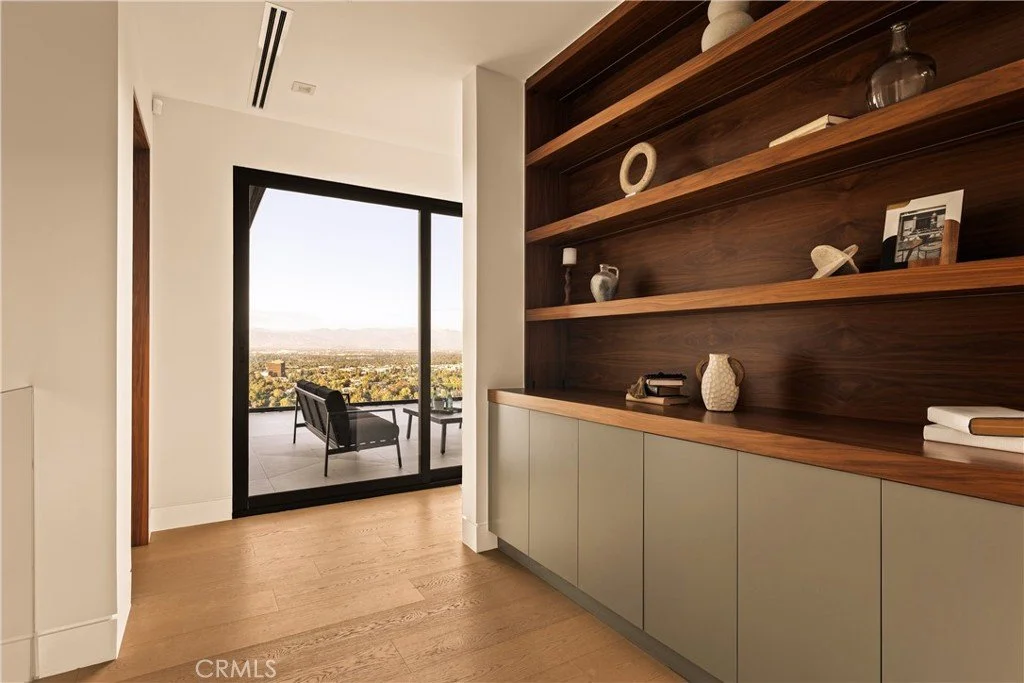 18807 Edleen Dr 032.jpg