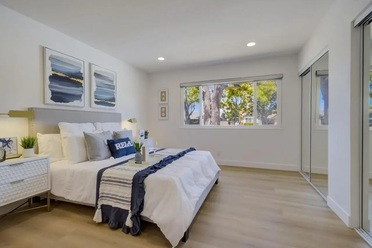 2829 Sand Point Dr 014.webp