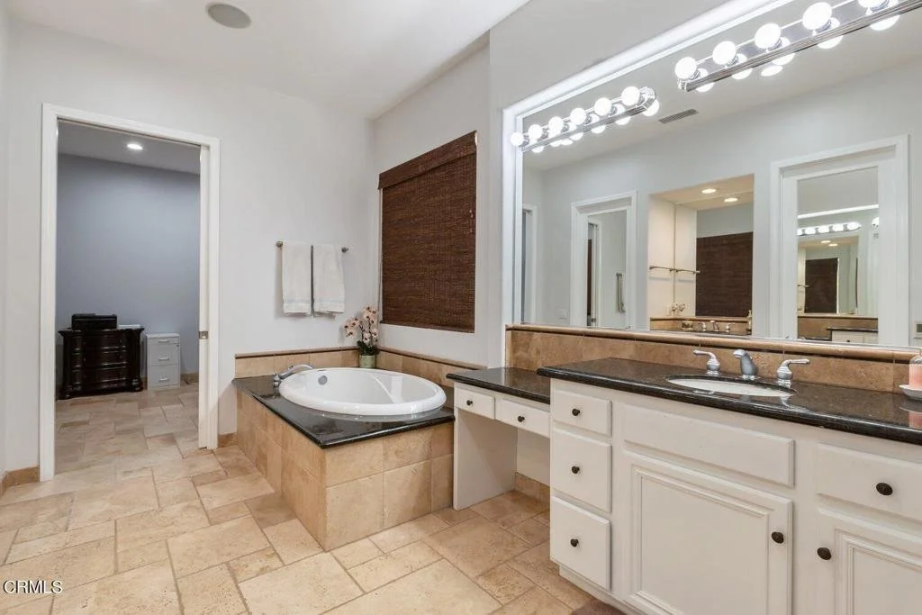 2933 Heavenly Ridge St 019.jpg