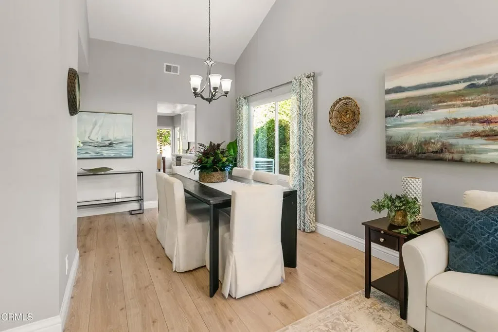 2217 Laurelwood Dr 010.webp