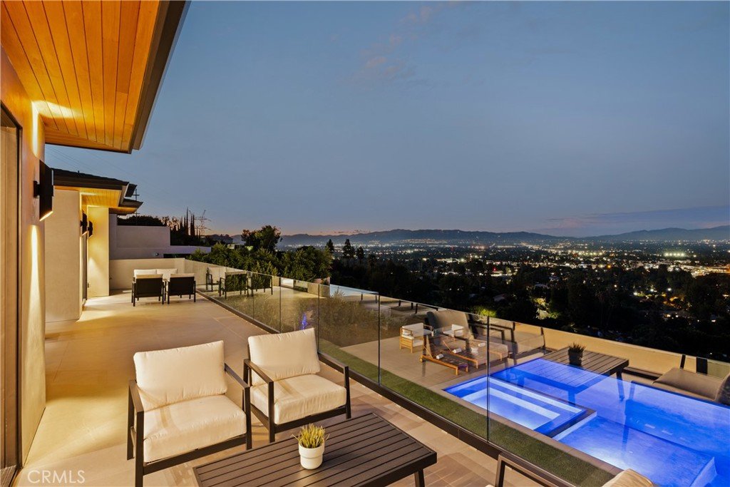 18807 Edleen Dr 034.jpg