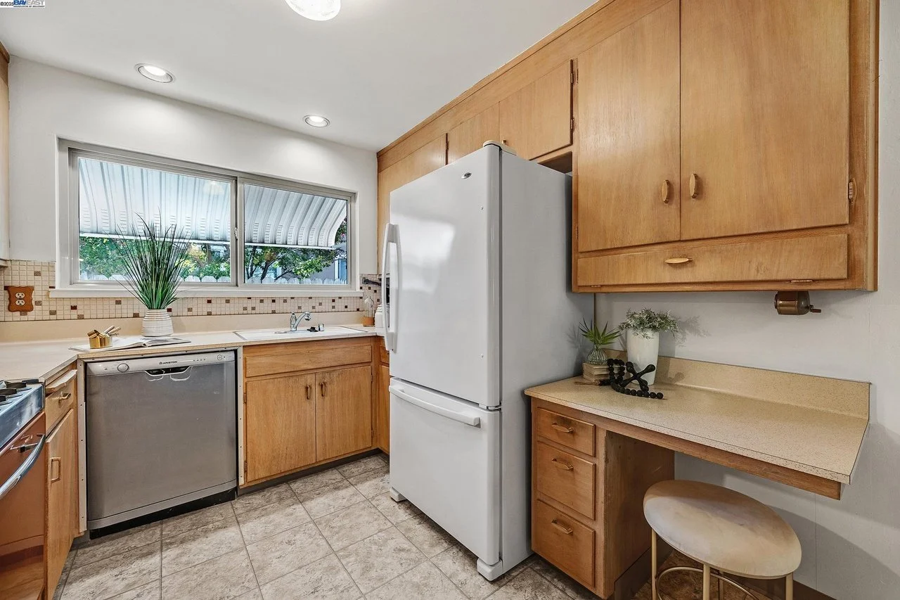 3962 Fordham Way 011.jpg