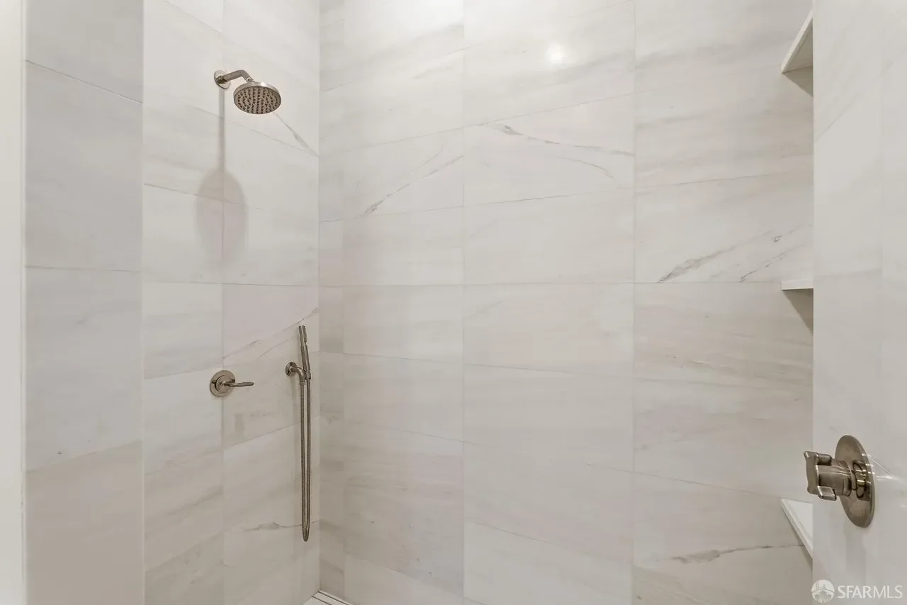 854 Capp St Unit 1 027.webp