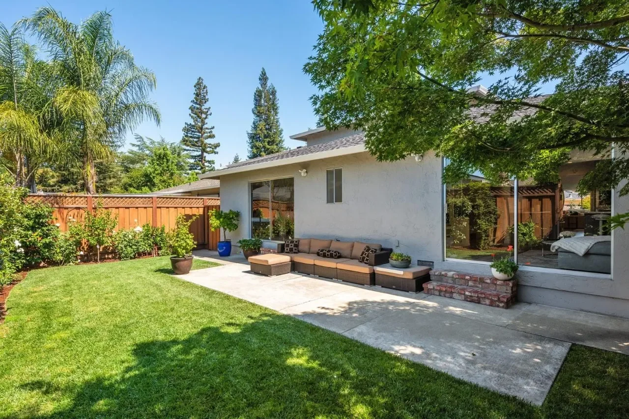 450 Beresford Ave 022.webp