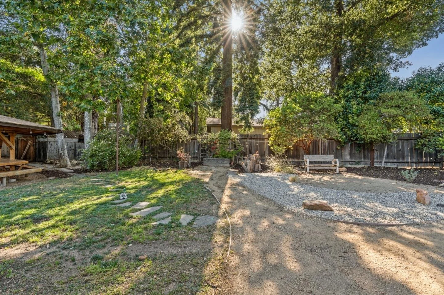 16220 Blossom Hill Rd 042.jpg