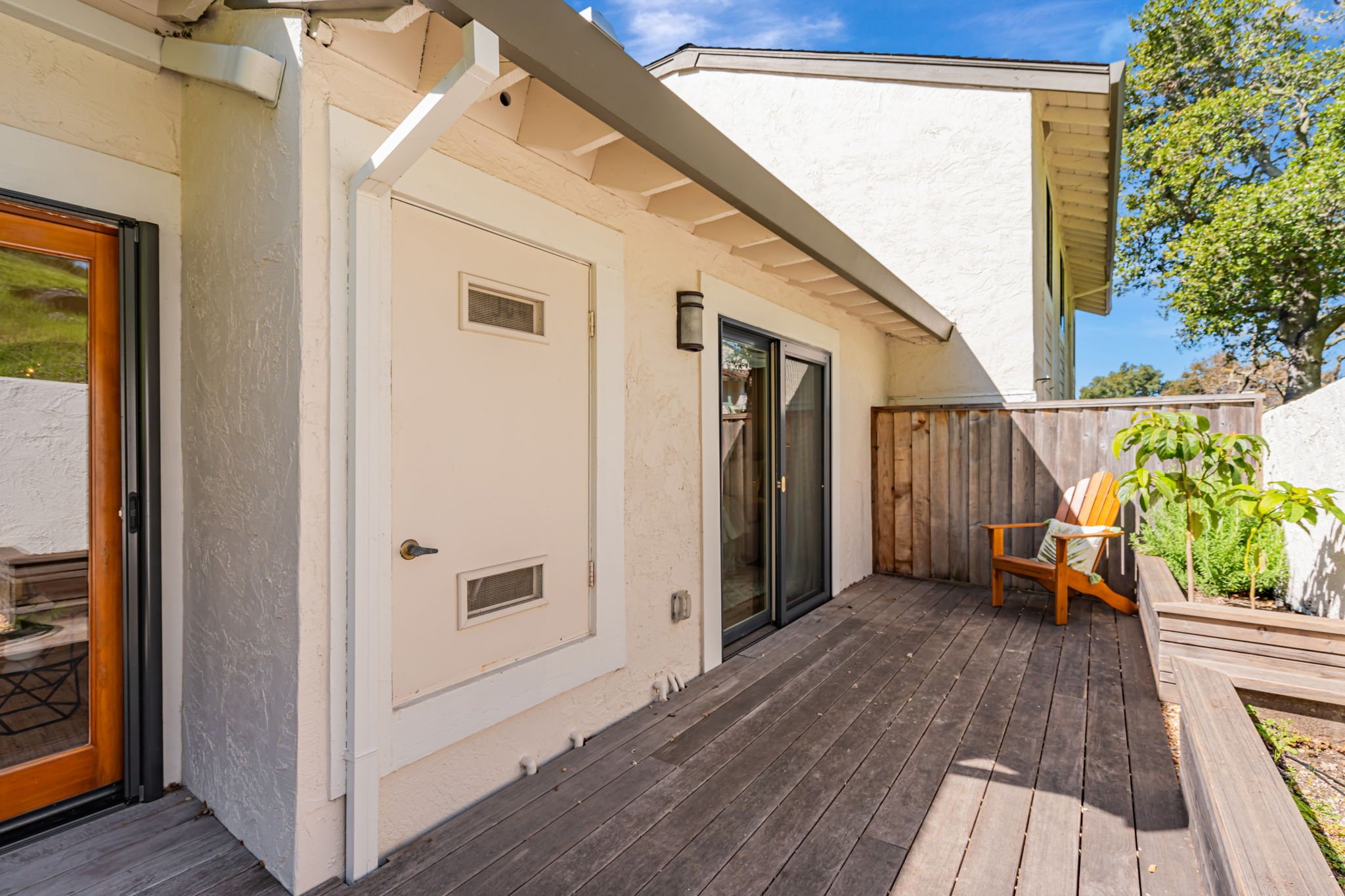 33-web-or-mls-9-newcastle-ct.jpg