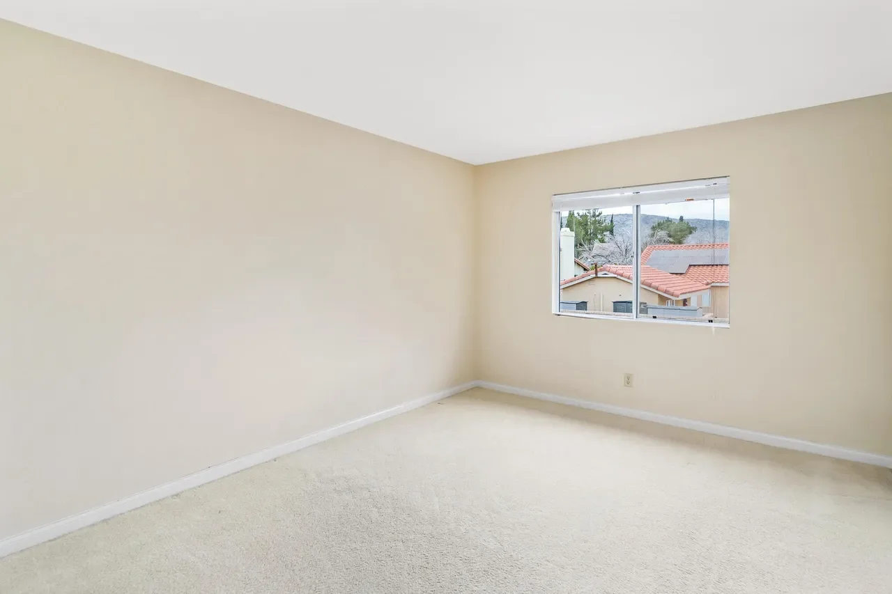 41245 Sequoia Ave 038.webp