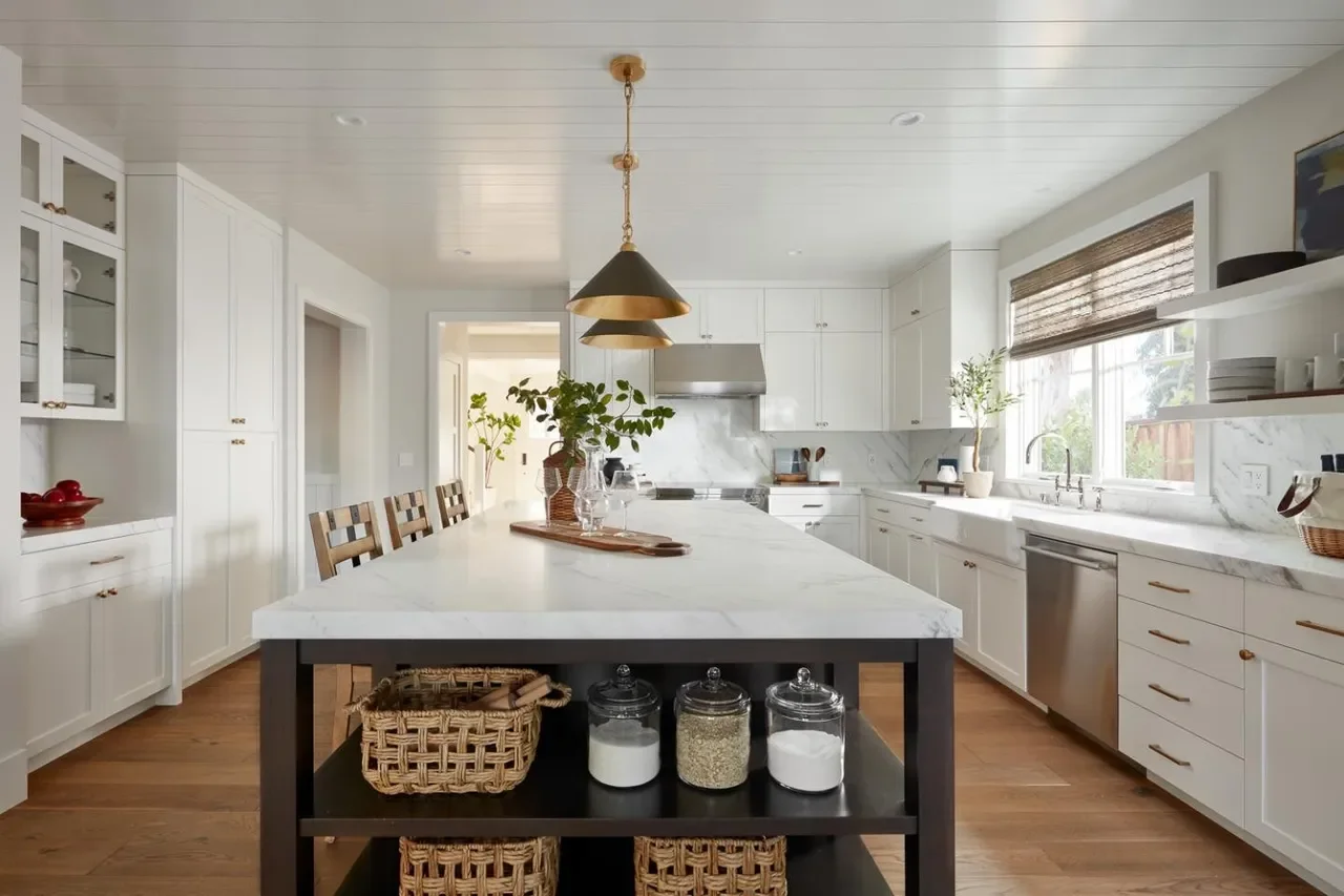 2116 Cully Pl 002.webp