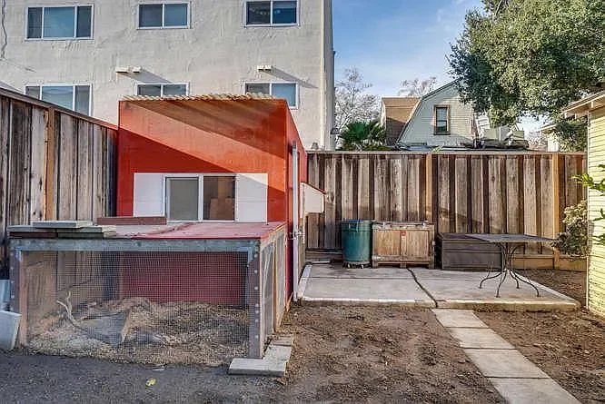 579 S 10th St 014.webp