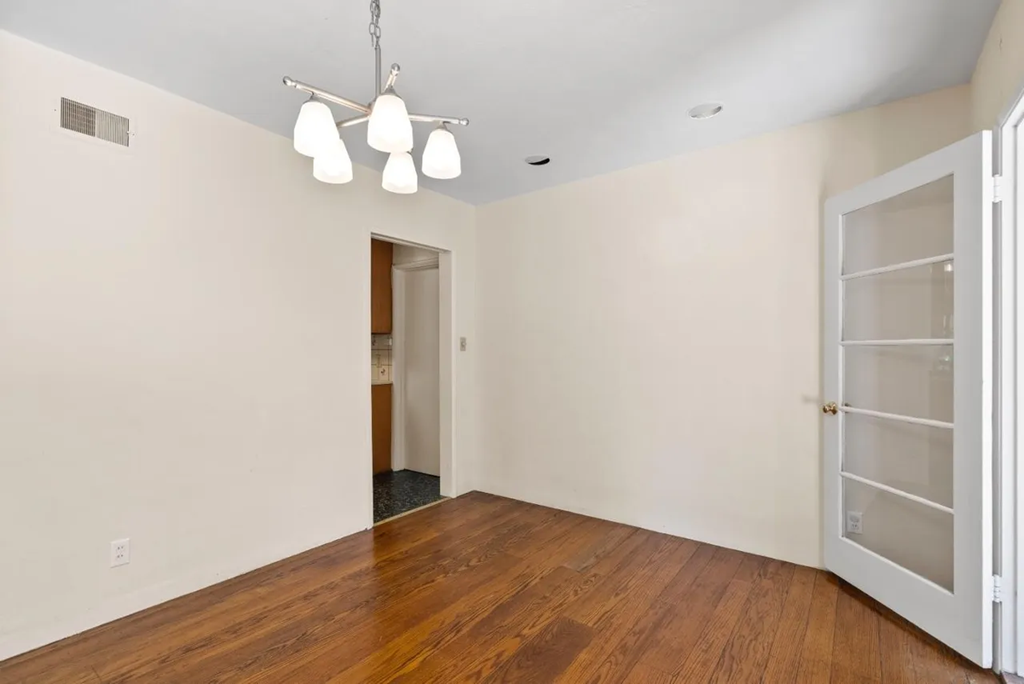 24401 Summerhill Ave 031.png