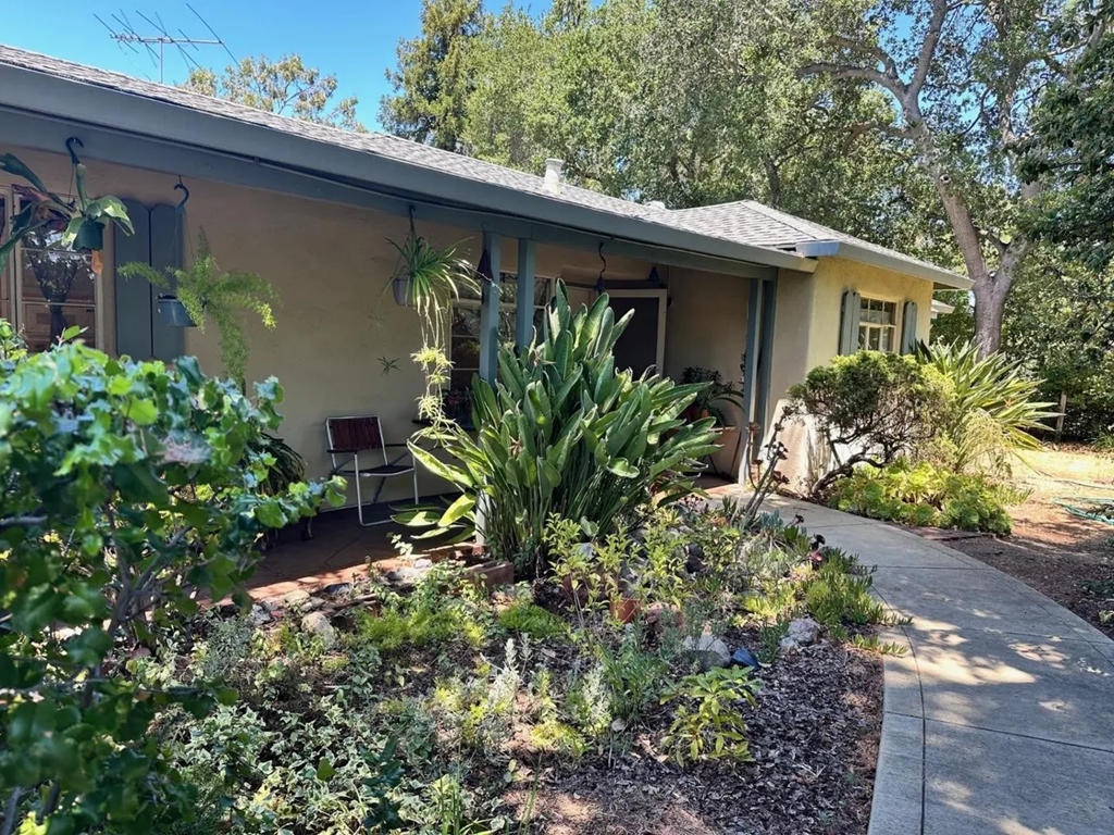 399 Hawthorne Ave 001.png