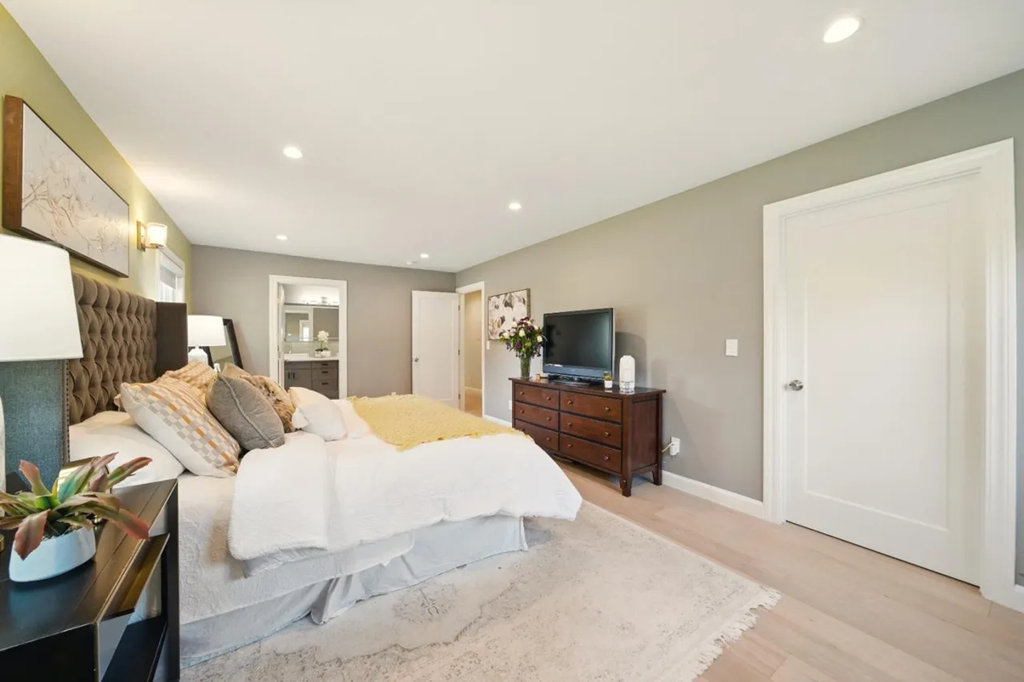 660 Giralda Dr 032.png