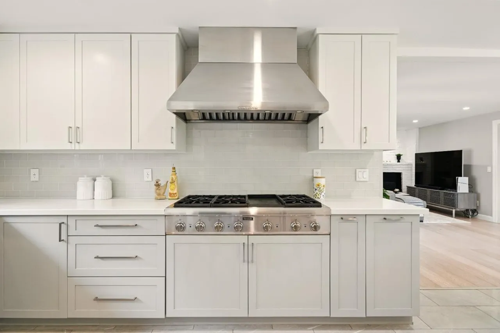 660 Giralda Dr 021.png