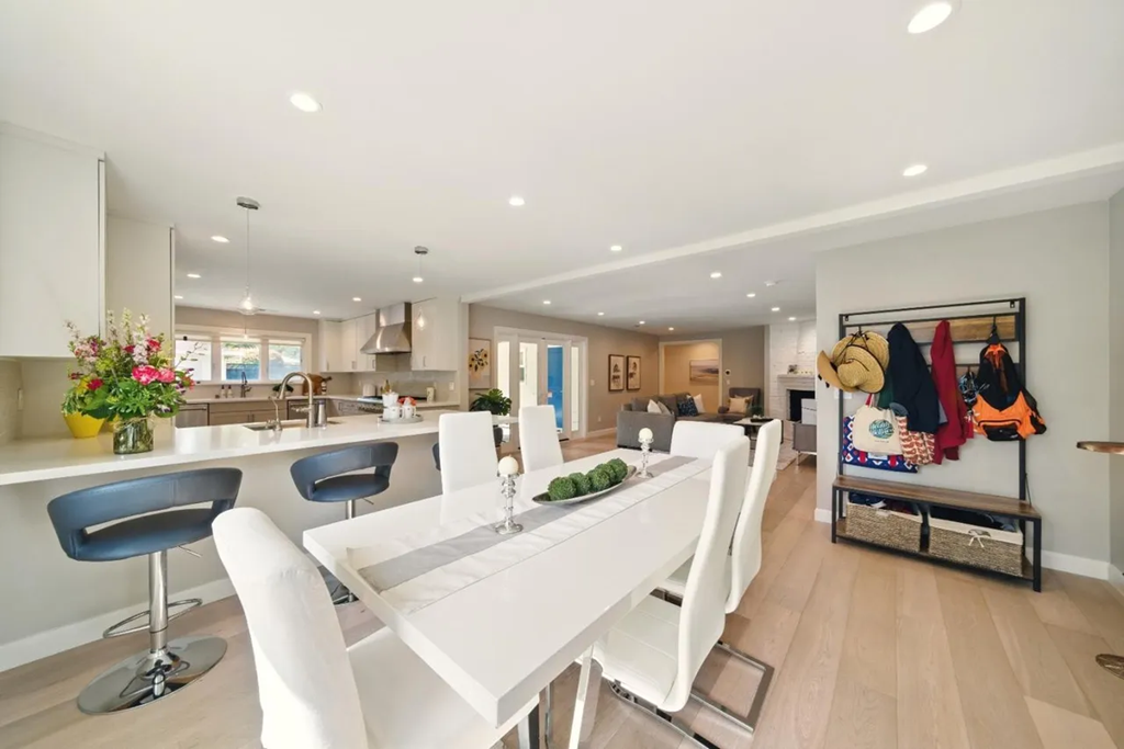 660 Giralda Dr 016.png